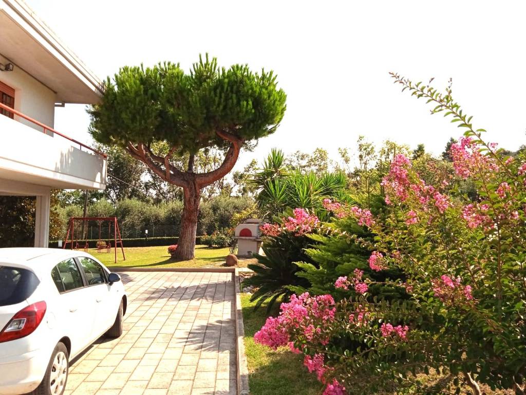 Villa a Alba adriatica in Via del Vecchio Forte, 39 - Foto 4