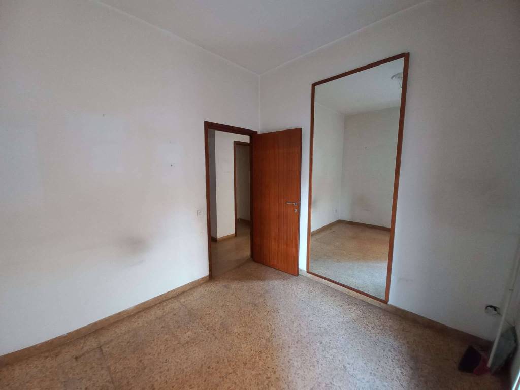 Appartamento a Pesaro in piazza Lazzarini 4/5 - Foto 3