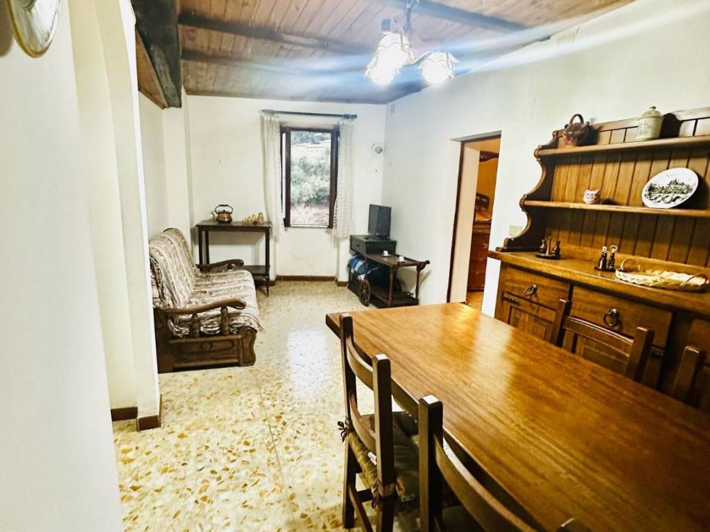 Appartamento a Caprarola in Via Sant'Egidio - Foto 3
