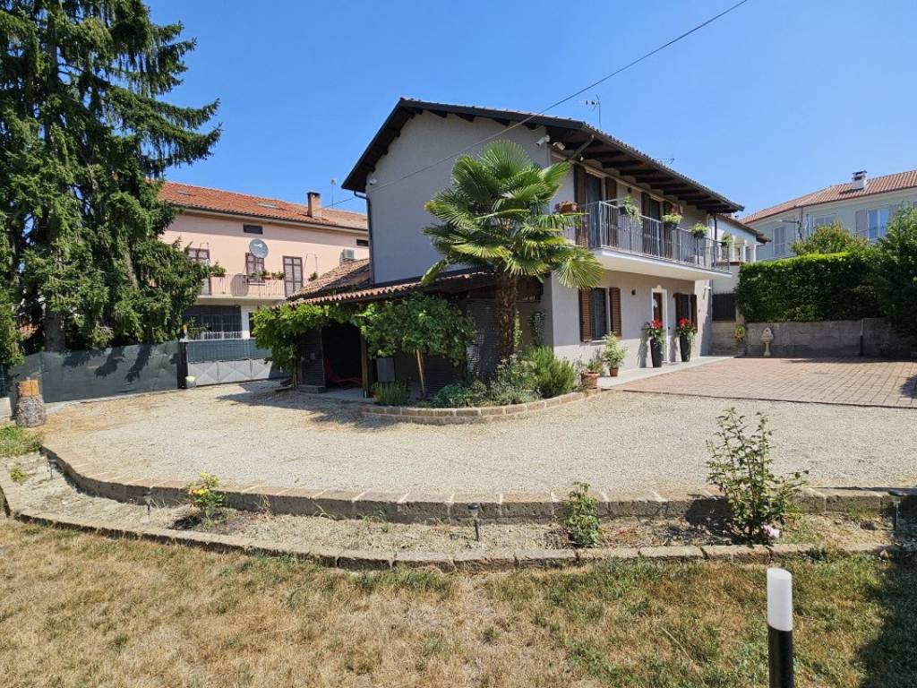 Casa indipendente a Isola d'asti in Corso Giovanni Battista Volpini 296 - Foto 3