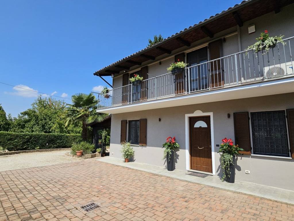 Casa indipendente a Isola d'asti in Corso Giovanni Battista Volpini 296 - Foto 4