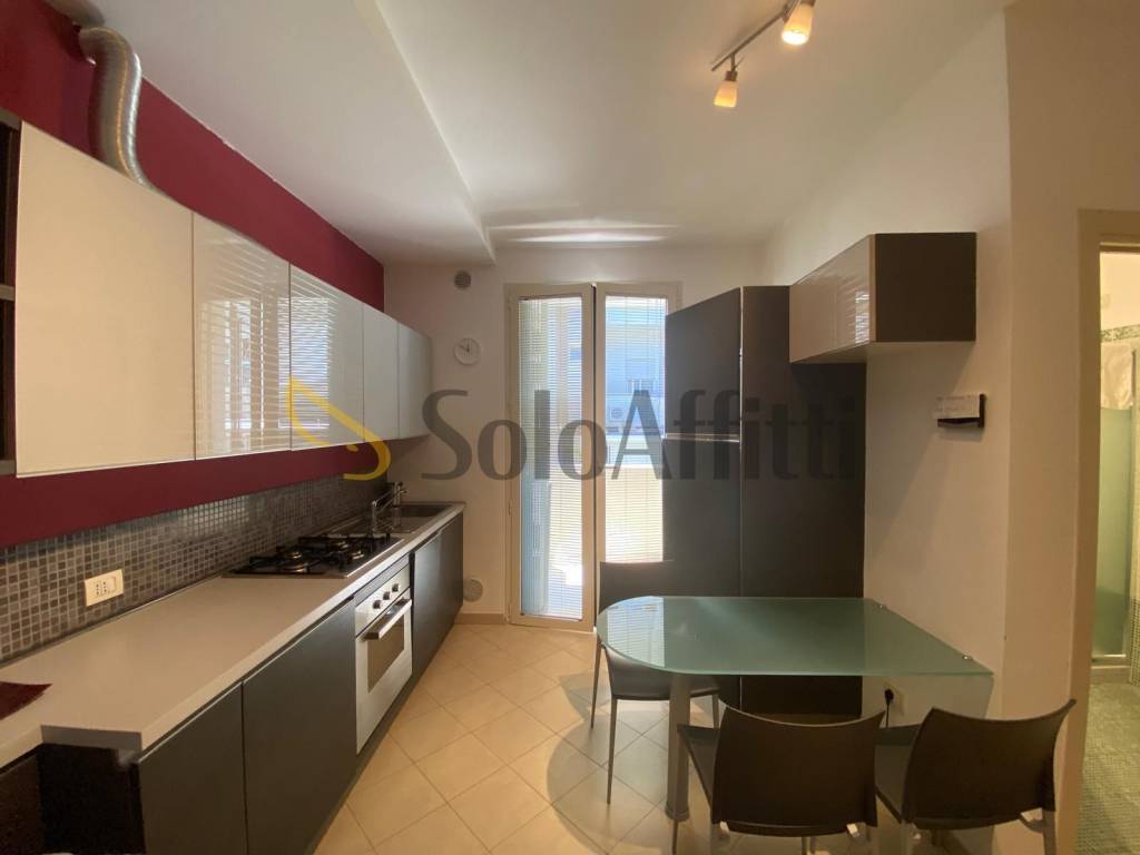 Appartamento a Rimini in Viale Regina Margherita, 6 - Foto 2