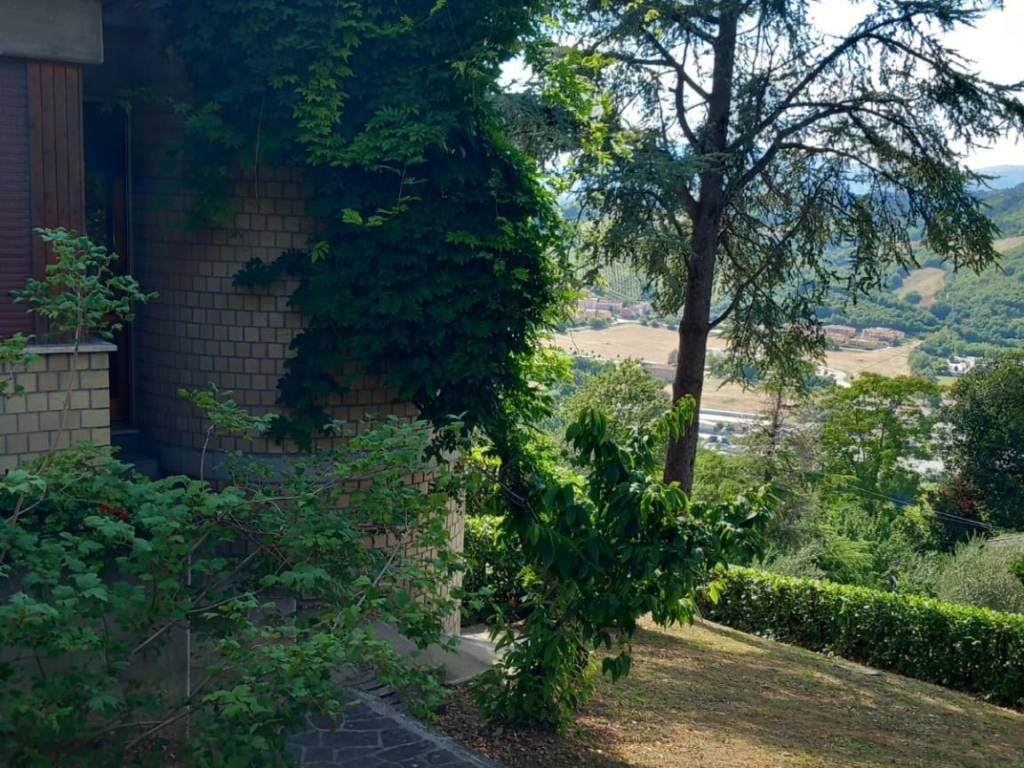 Villa a Sassocorvaro auditore in Via Giuseppe Verdi - Foto 4