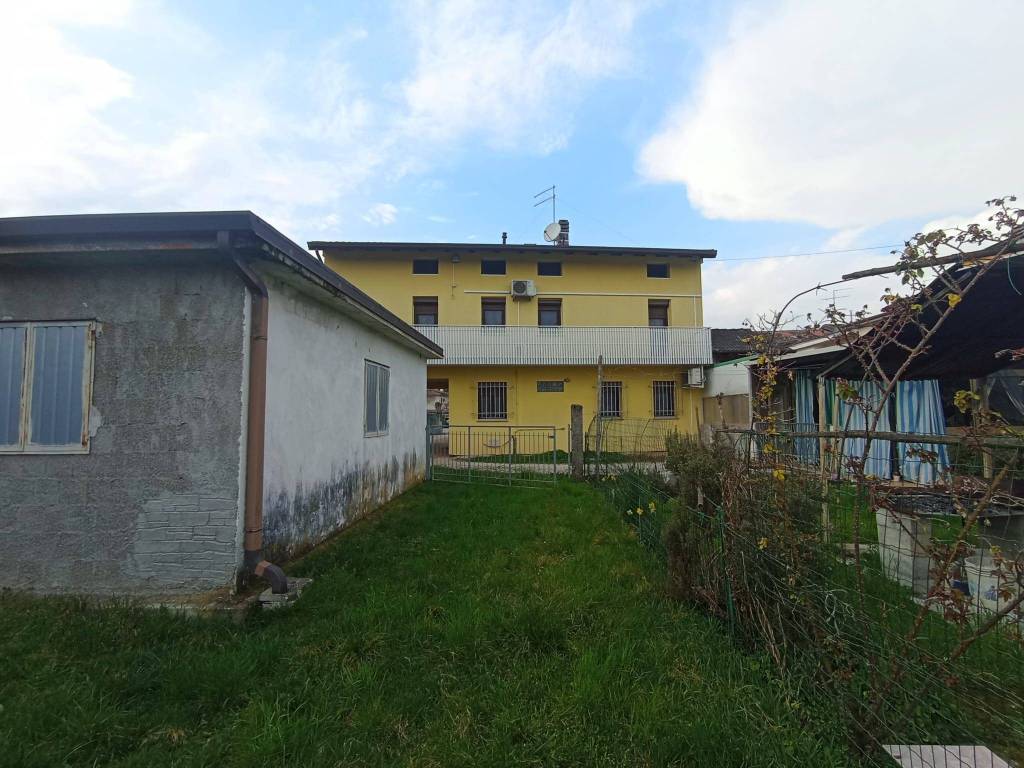 Casa indipendente a Spilimbergo in Via Domenico Zanin, 7 - Foto 5