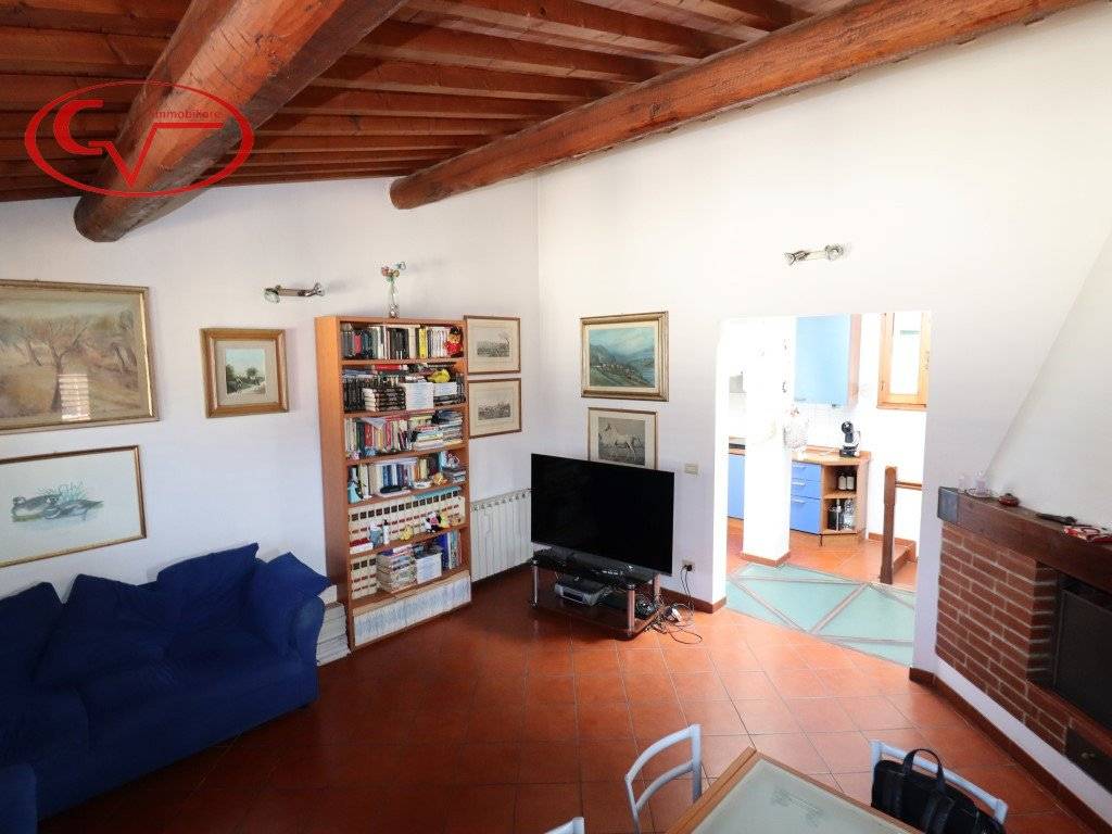Appartamento a Montevarchi in Via Isidoro del Lungo - Foto 3