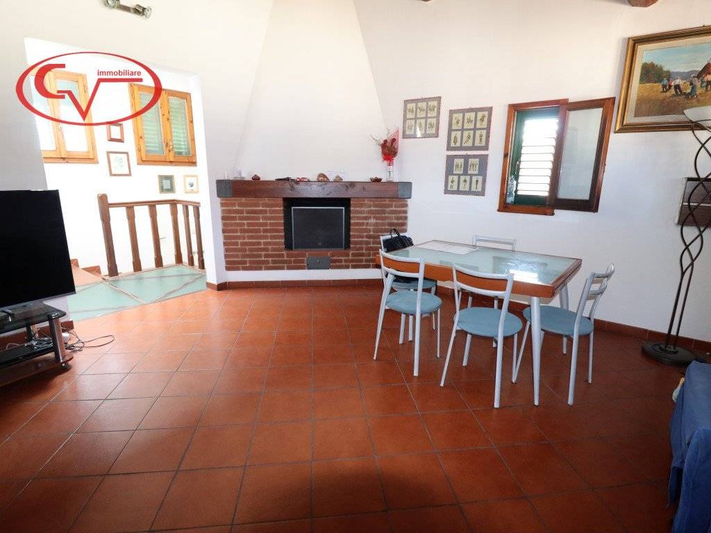 Appartamento a Montevarchi in Via Isidoro del Lungo - Foto 4