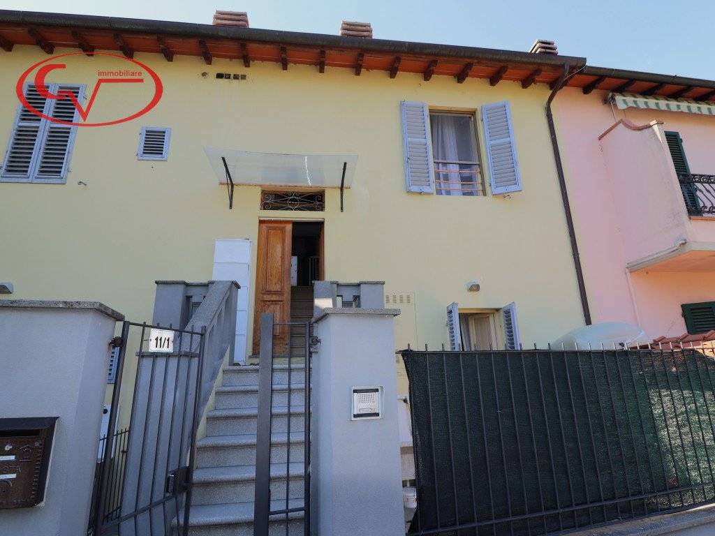Appartamento a Montevarchi in Via Giuseppe Verdi - Foto 2