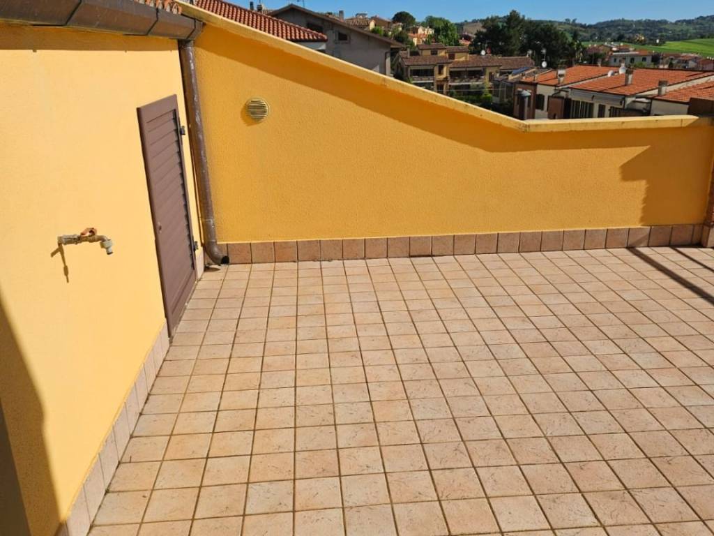 Appartamento a Polverigi in Via San Giovanni - Foto 2