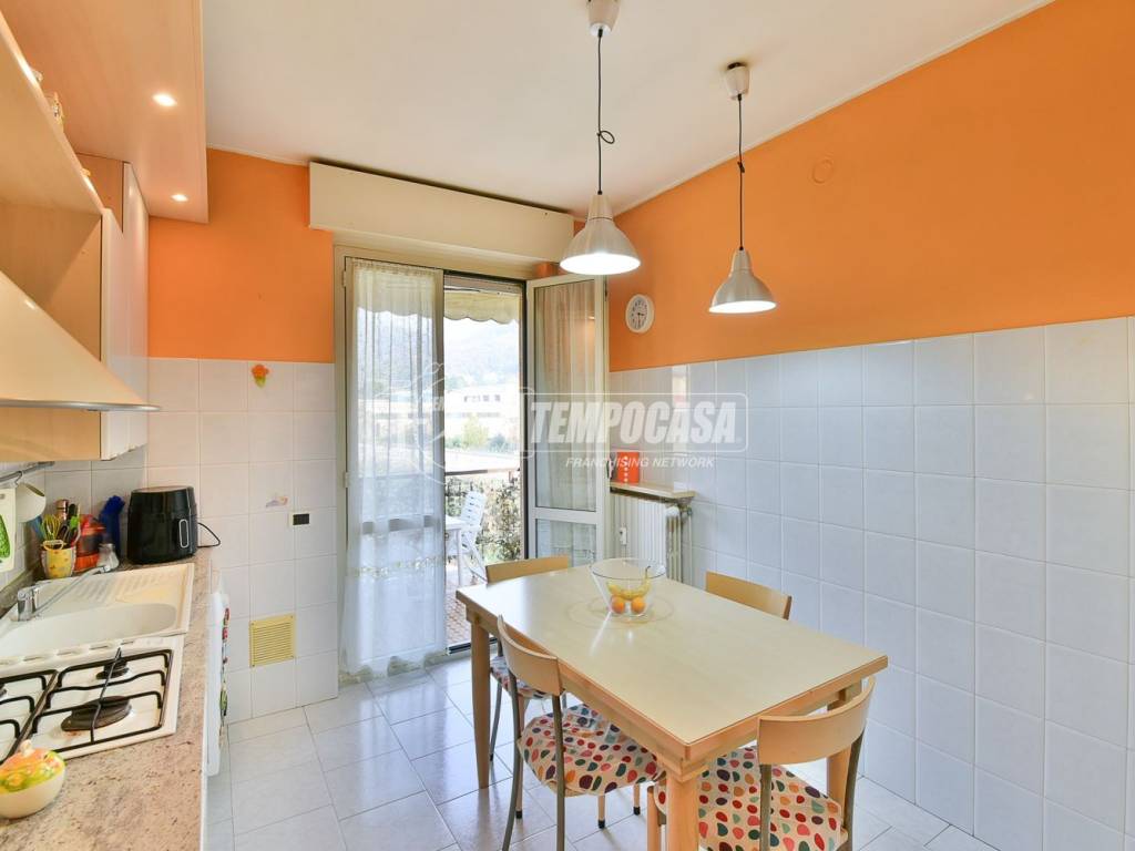 Appartamento a Canzo in Via Giacomo Matteotti - Foto 2