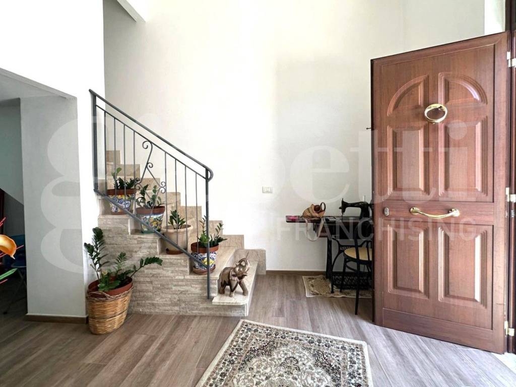Casa indipendente a Avola in Via Montanara - Foto 2