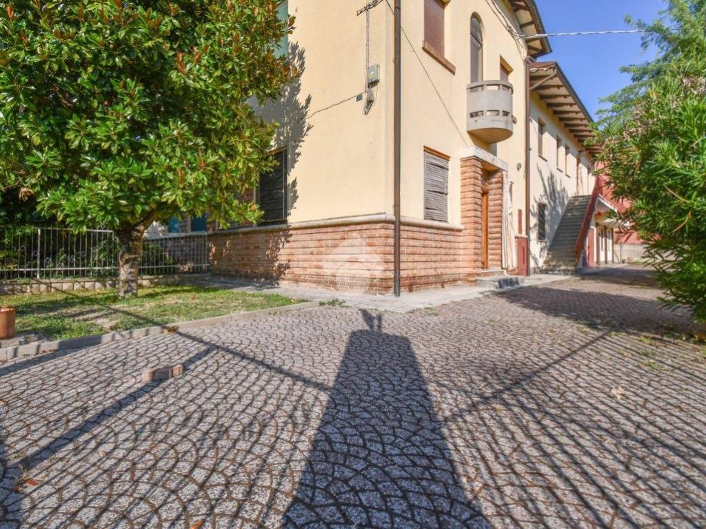 Villa a Poggio renatico in Via Guglielmo Marconi, 9 - Foto 3