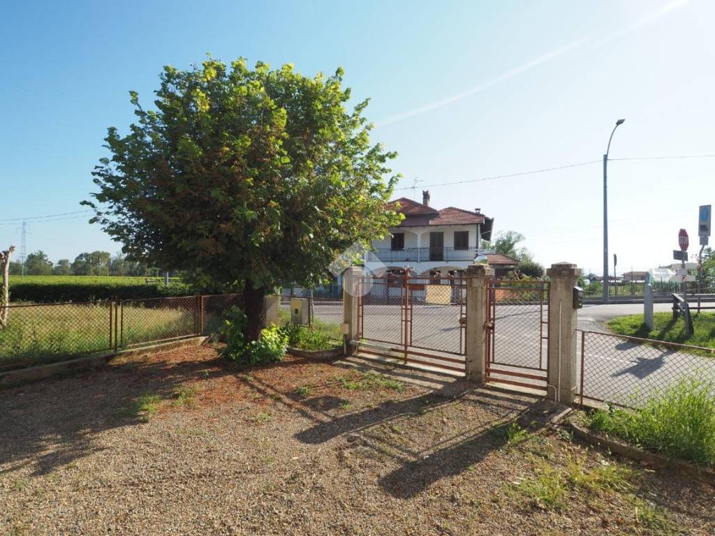 Casa indipendente a Lessona in Via IV Novembre, 153 - Foto 2