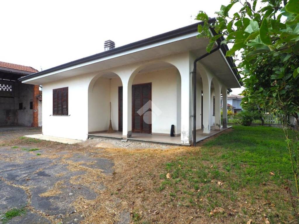 Villa a Ghislarengo in Via Dante Alighieri, 8 - Foto 2