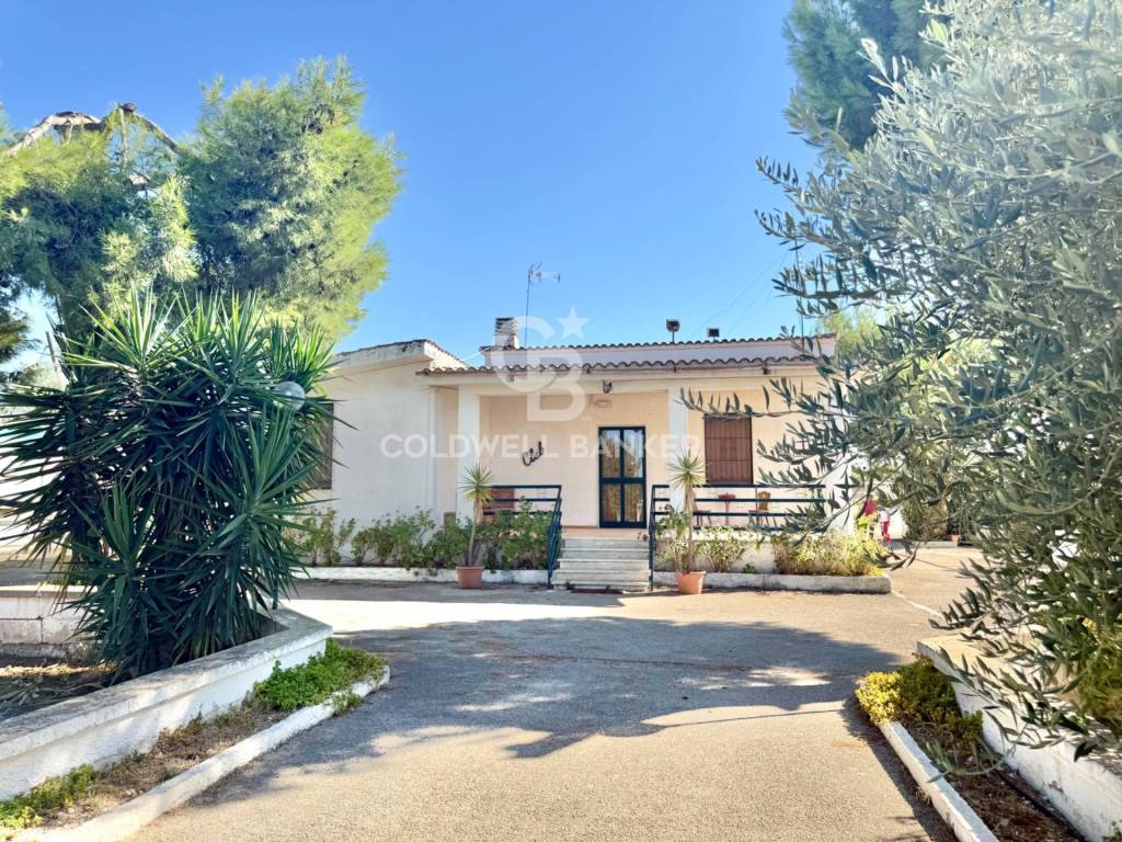 Villa a Trani in Strada Vicinale Prima Santa Lucia - Foto 2