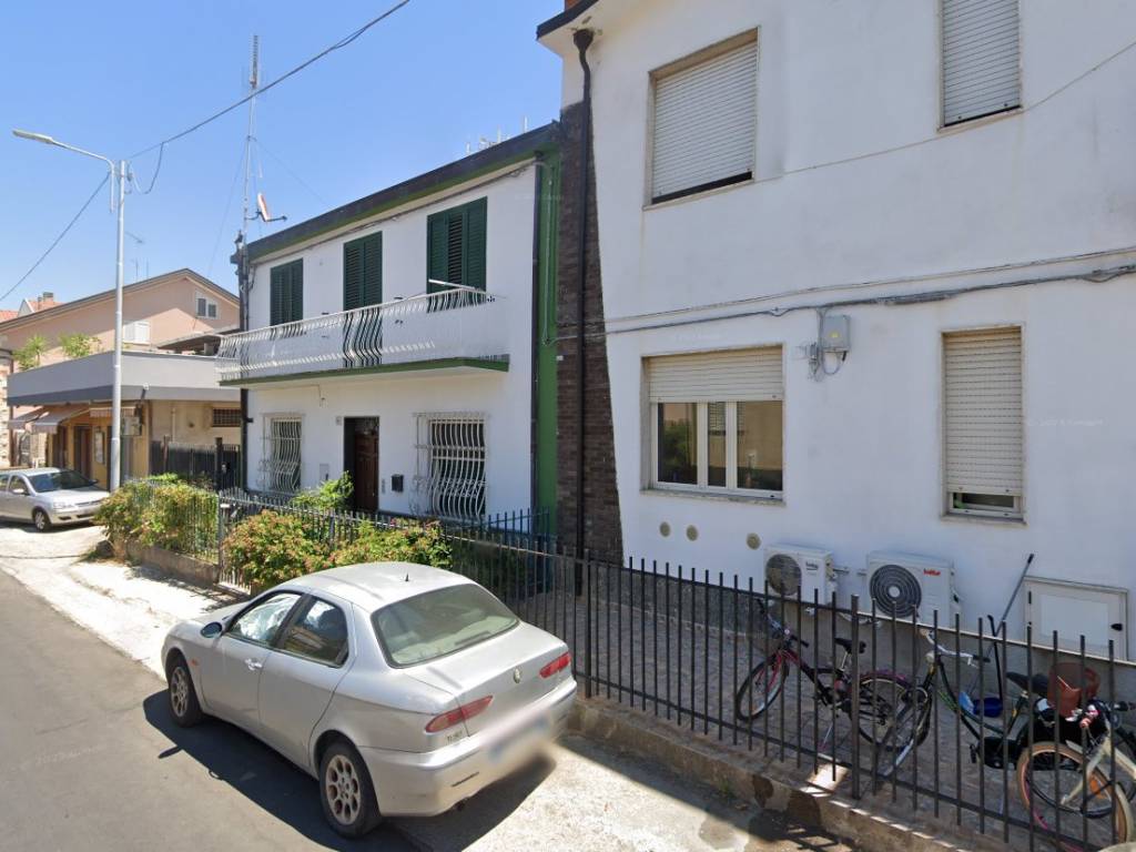 Casa indipendente a Vibo valentia in Viale Senatore Parodi - Foto 4