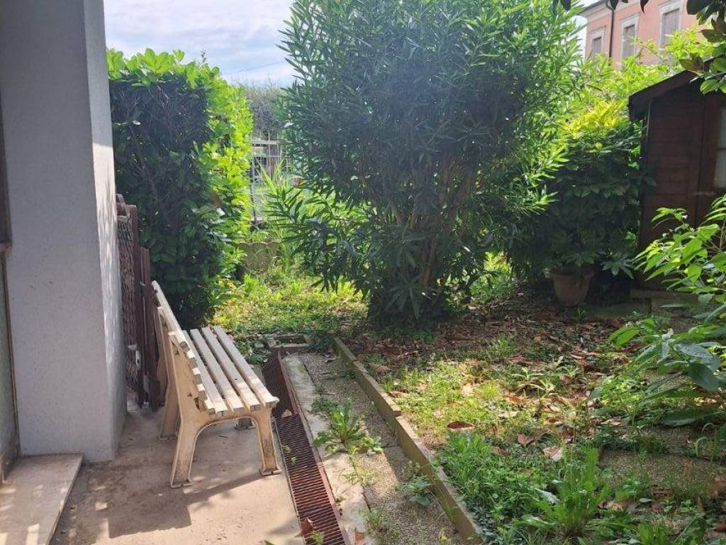 Appartamento a Rovigo in Viale Domenico Angeli, 34 - Foto 2