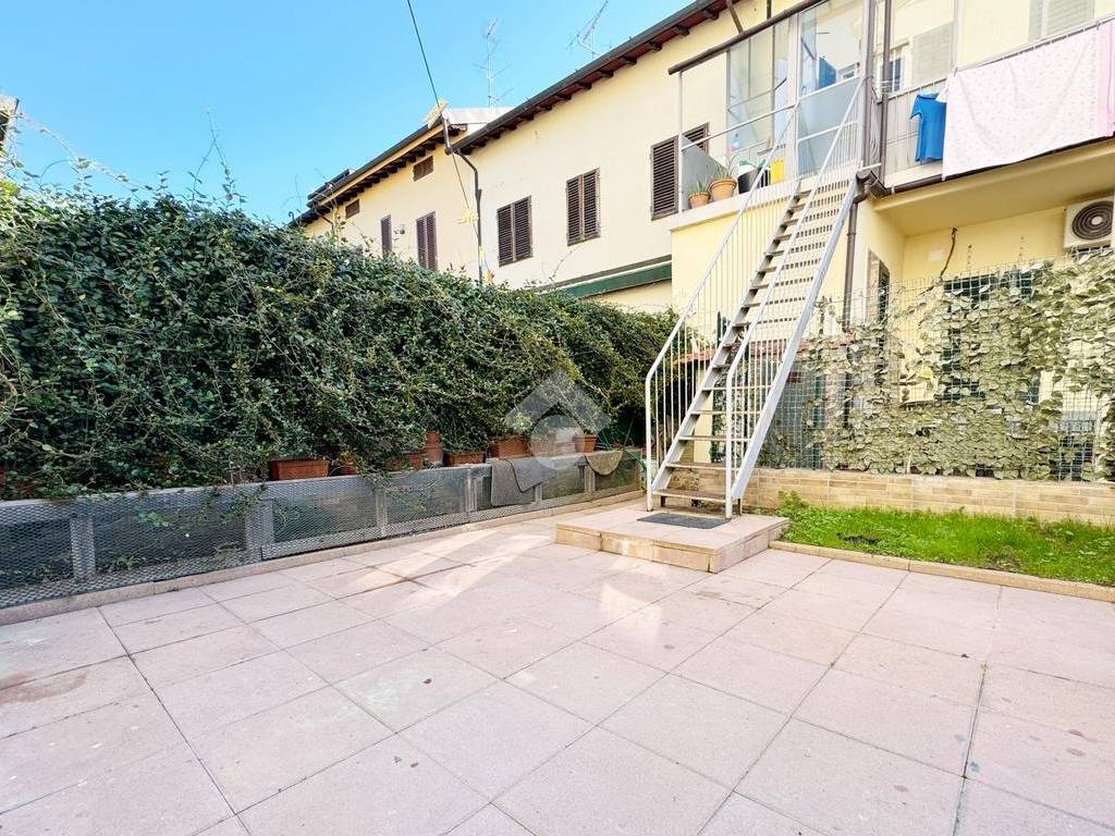 Casa indipendente a Prato in Via Bernardo Segni, 3 - Foto 2