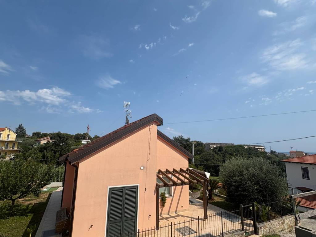 Villa a Boissano in Via Fornaci - Foto 2