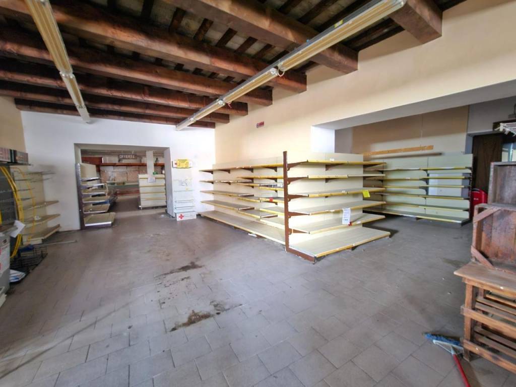 Immobile a Sant'angelo in vado in Via del Torrione - Foto 2