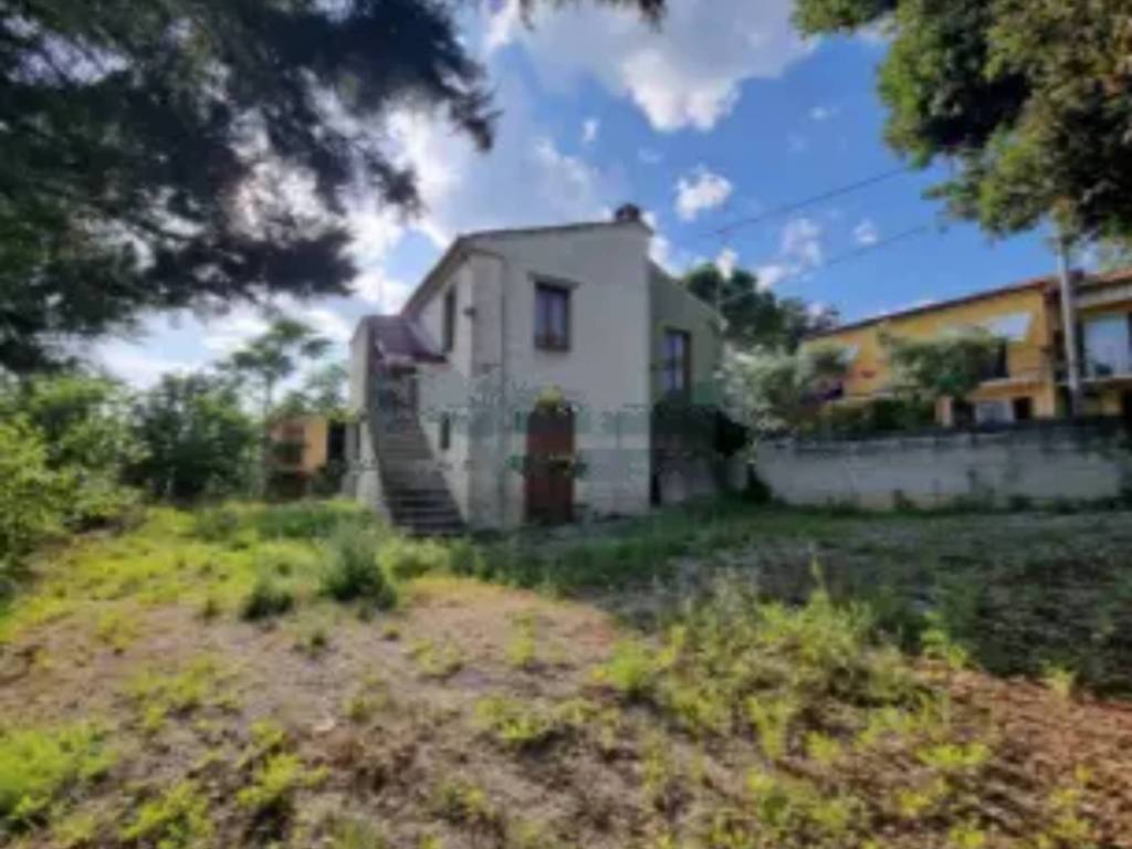 Villa a Montegiorgio in Contrada Lagua - Foto 4
