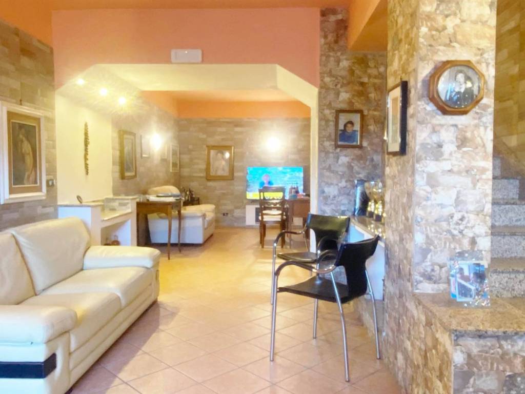 Appartamento a Messina in Via Gaetano Corsini Condominio SIcem - Foto 2