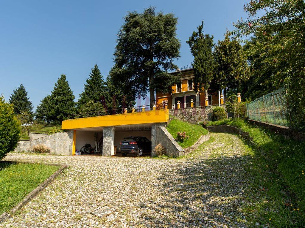 Villa a Oggiono in Via 1 Maggio, 84 - Foto 4