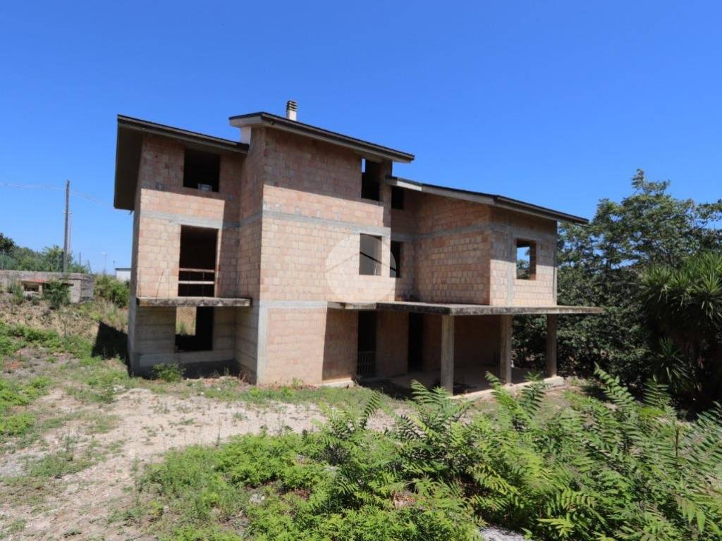 Casa indipendente a Tortoreto in Via Cavatassi, 40 - Foto 2