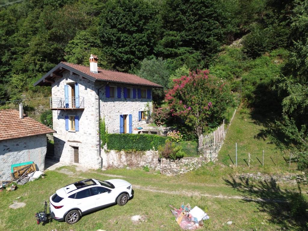 Rustico / casale a Sorico in Via Montagnola - Foto 4