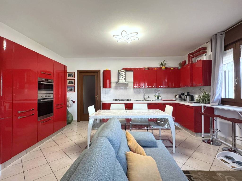 Appartamento a Porto viro in Piazza Guglielmo Marconi, 39 - Foto 4