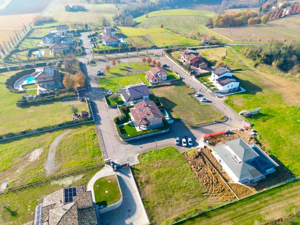 Terreno a Castelvetro di modena in Via Cavalliera - Foto 3