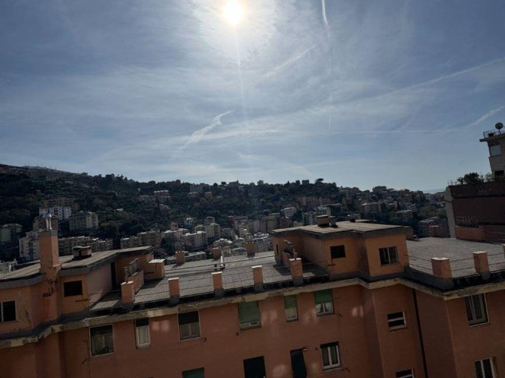 Appartamento a Genova in Via Posalunga - Foto 2