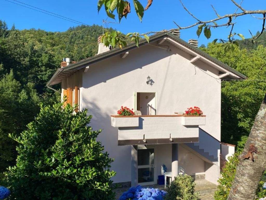 Appartamento a Vernio in Strada Provinciale di Montepiano - Foto 1