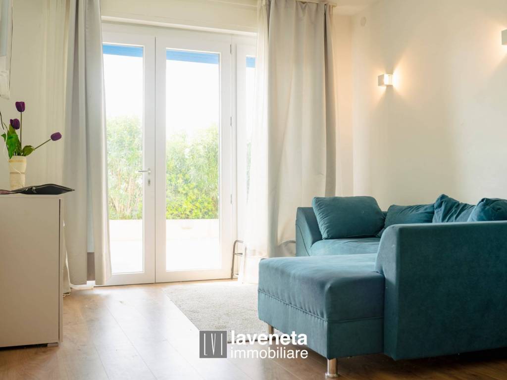 Appartamento a Jesolo in Via Andrea Bafile Accesso al Mare 9, 14 - Foto 3