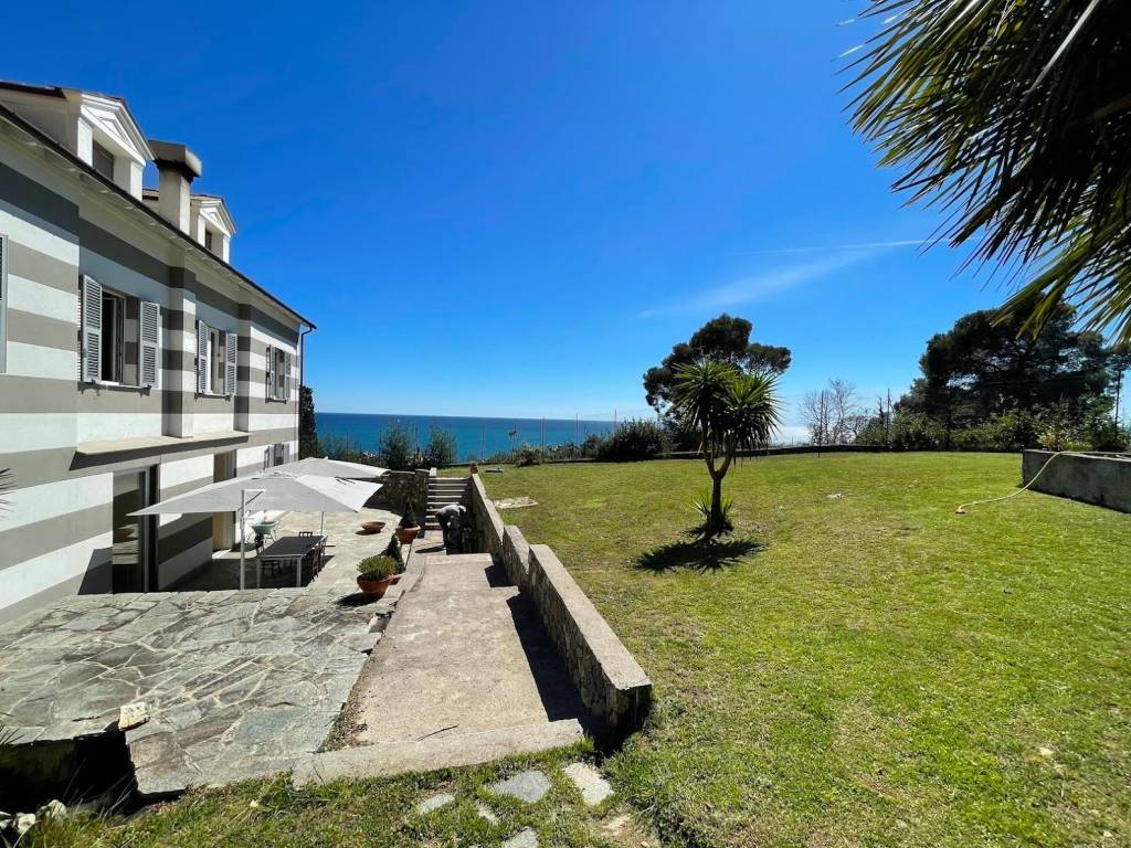 Villa a Varazze in Via Genova, 127 - Foto 5