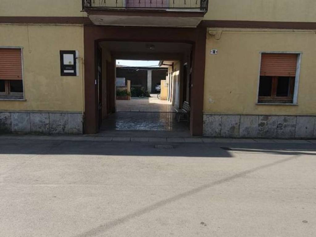 Casa indipendente a Carinola in via Fiume Savone 18 - Foto 2