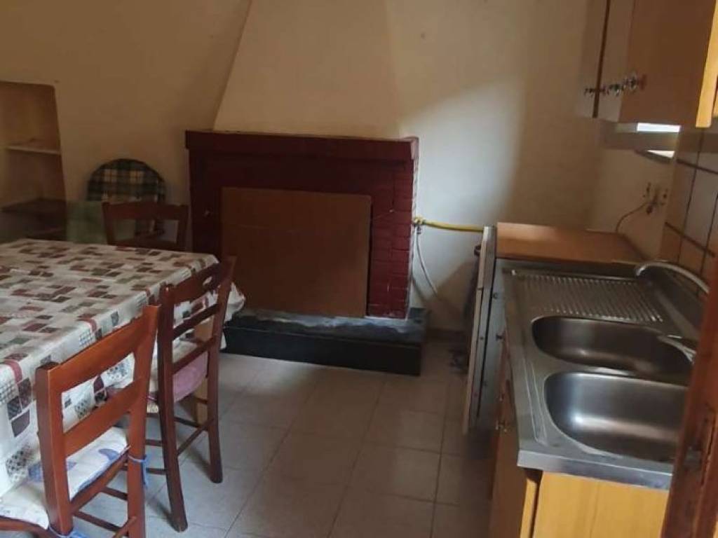 Casa indipendente a Carinola in via Fiume Savone 18 - Foto 5