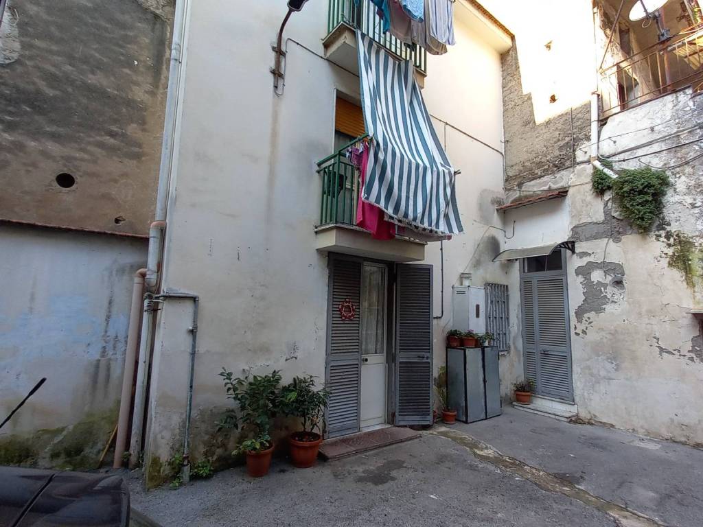 Casa indipendente a Nocera inferiore in Corso Vittorio Emanuele II - Foto 3
