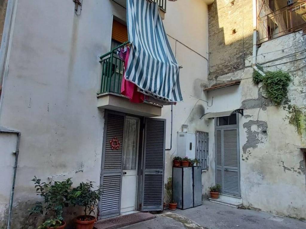 Casa indipendente a Nocera inferiore in Corso Vittorio Emanuele II - Foto 4