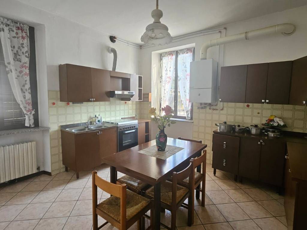 Appartamento a Borgomanero in Via Piave - Foto 2