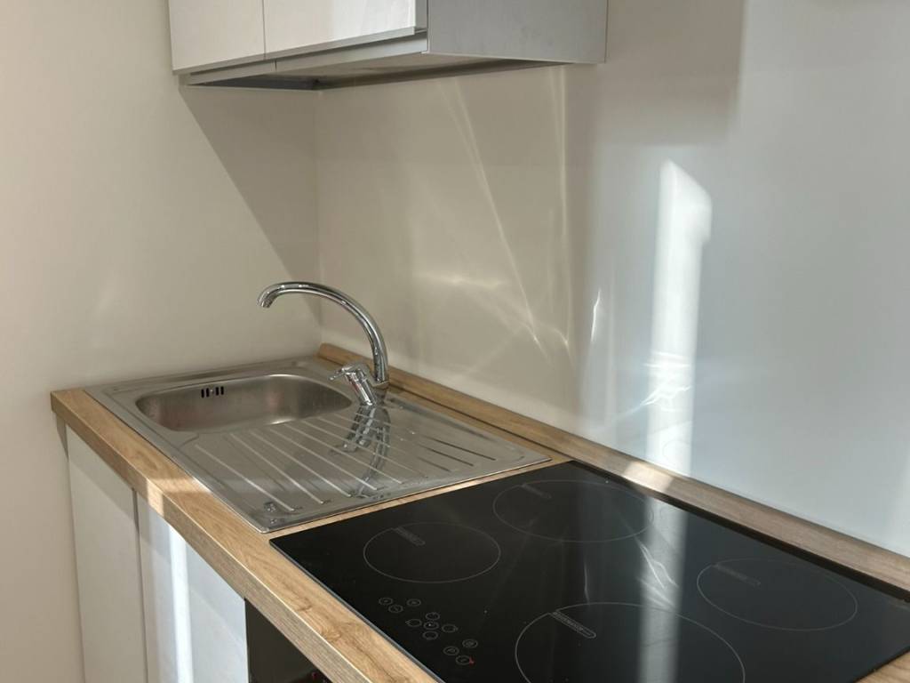 Appartamento a Gavirate in Via Aldo Mazza, 1 - Foto 4