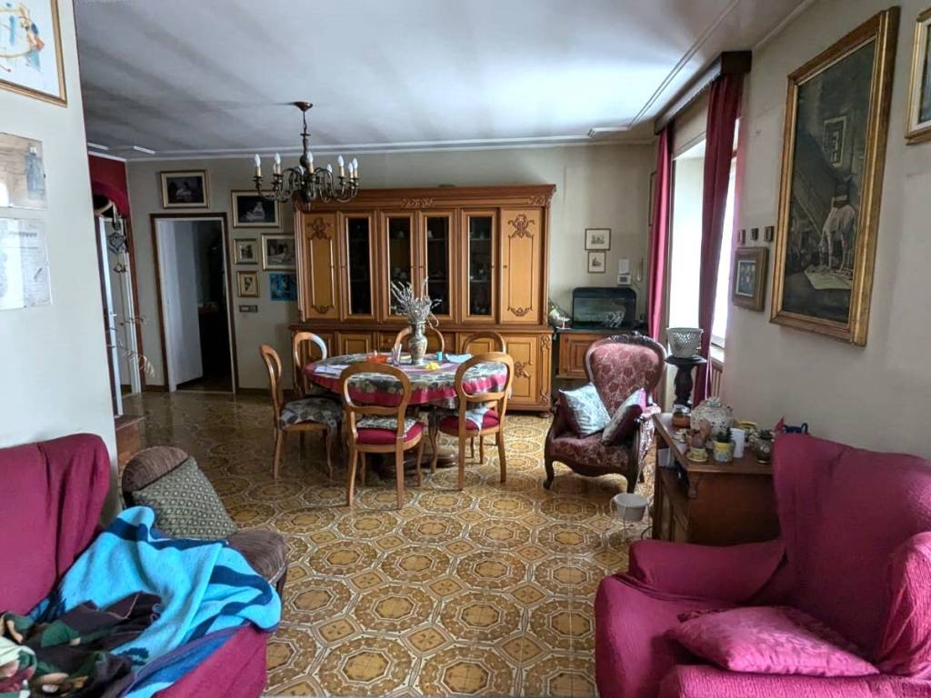 Appartamento a Invorio in Via Torino - Foto 4