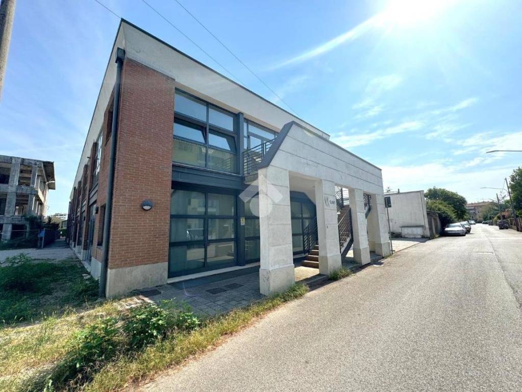 Box / garage a Vicenza in Via battaglione vestone, 3 - Foto 1