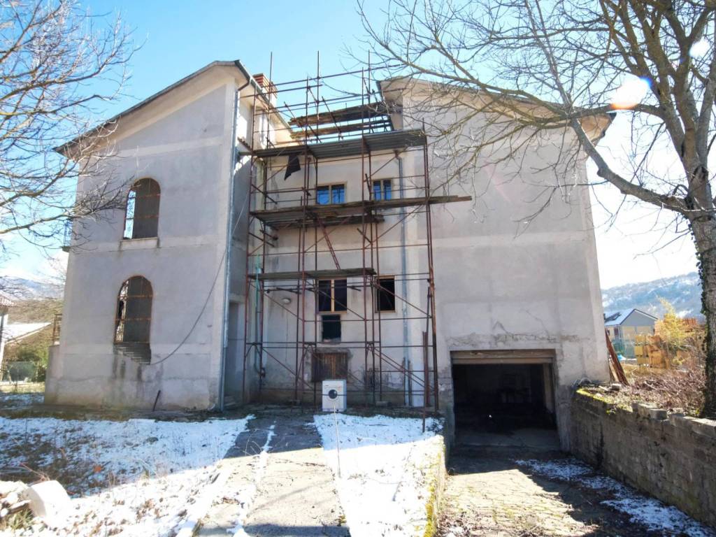 Villa a Borgorose in Via delle Rose - Foto 2