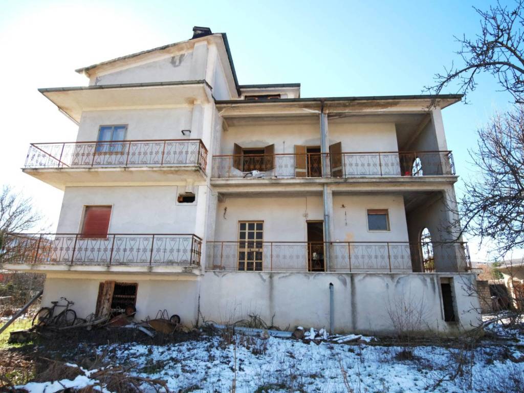 Villa a Borgorose in Via delle Rose - Foto 3