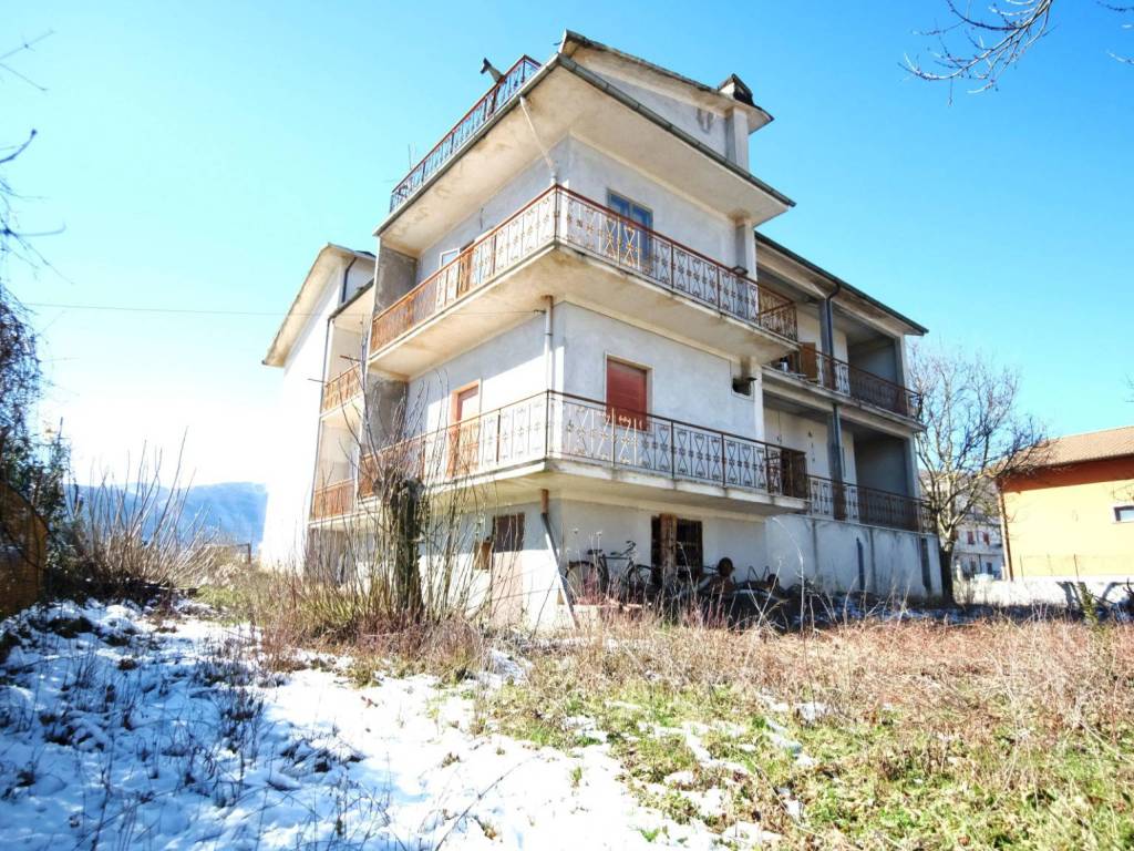 Villa a Borgorose in Via delle Rose - Foto 4