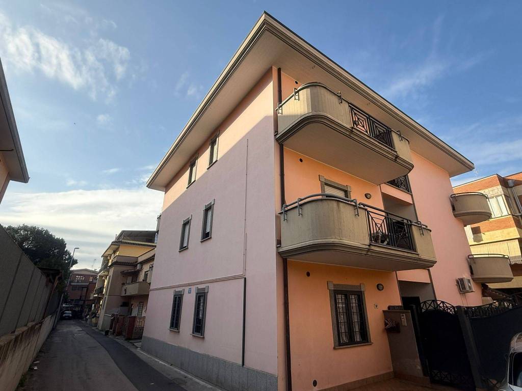Appartamento a Aprilia in Via Giacomo Matteotti - Foto 2