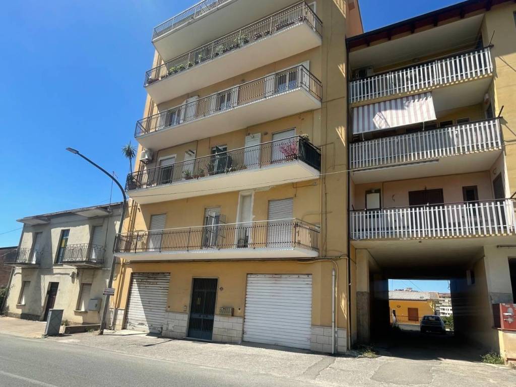 Appartamento a Lamezia terme in Via Indipendenza, 114 - Foto 2