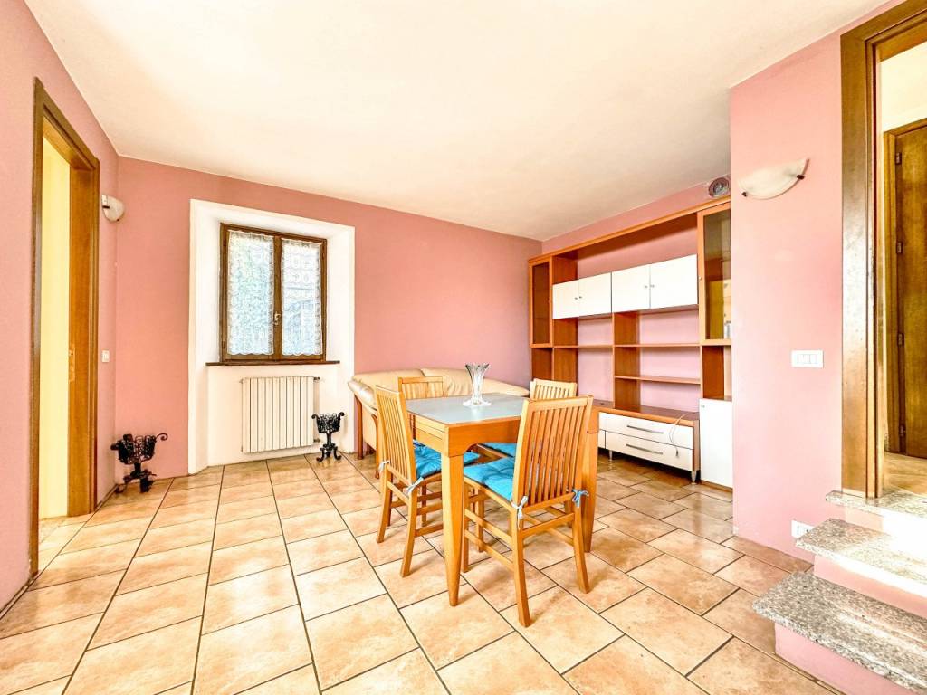 Appartamento a Varallo in Via Cavaglia Sterna 10 - Foto 3