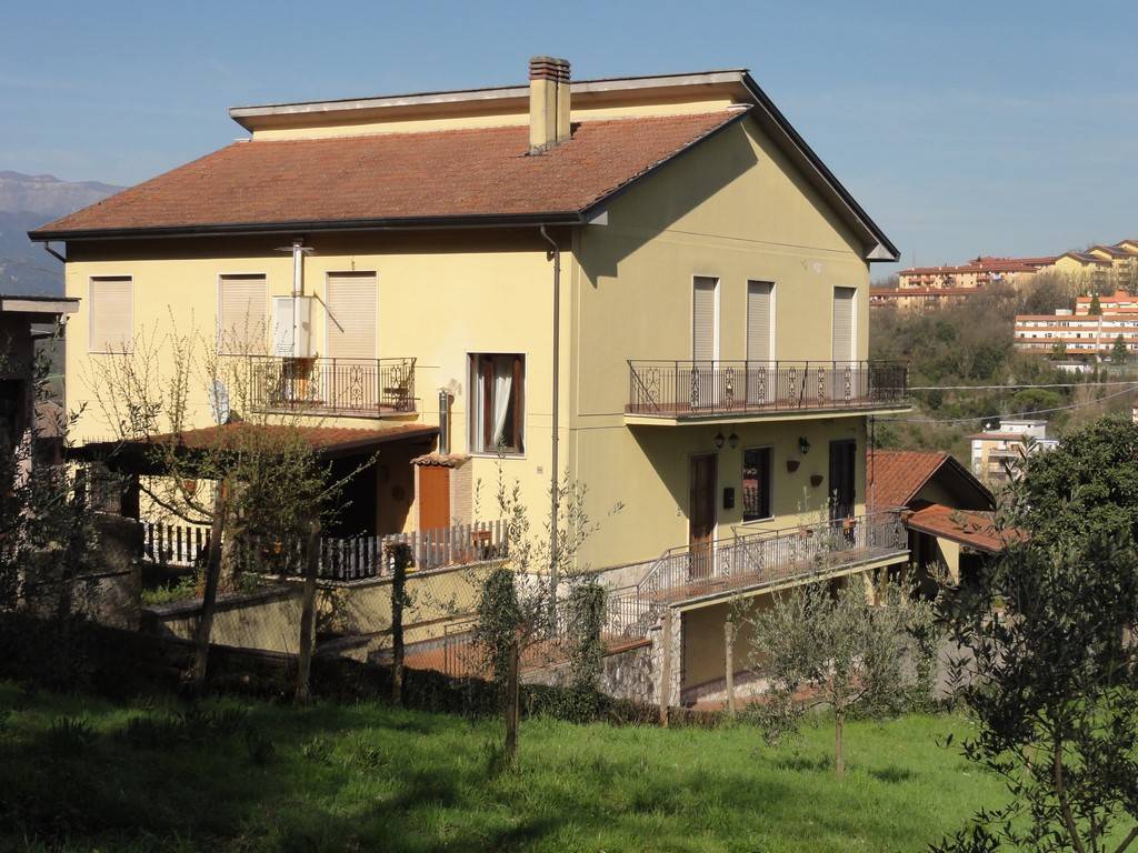 Appartamento a Ceccano in Via Armando Diaz - Foto 2