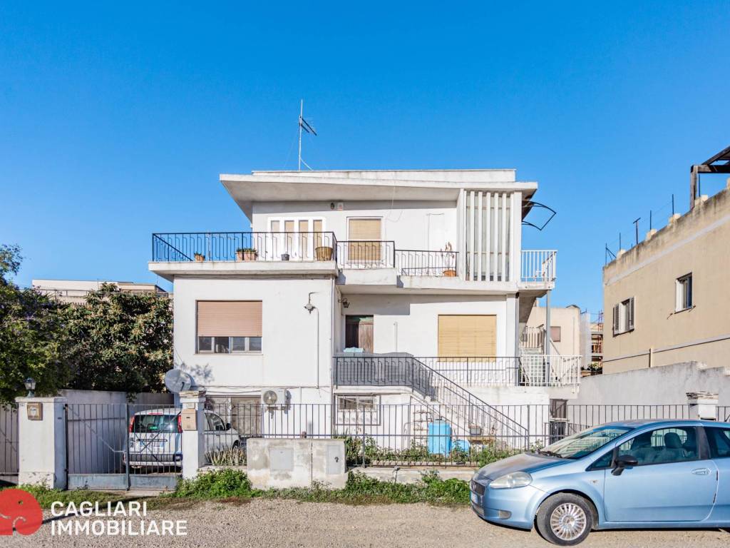 Attico / mansarda a Cagliari in Via dell'Oleandro, 36 - Foto 3